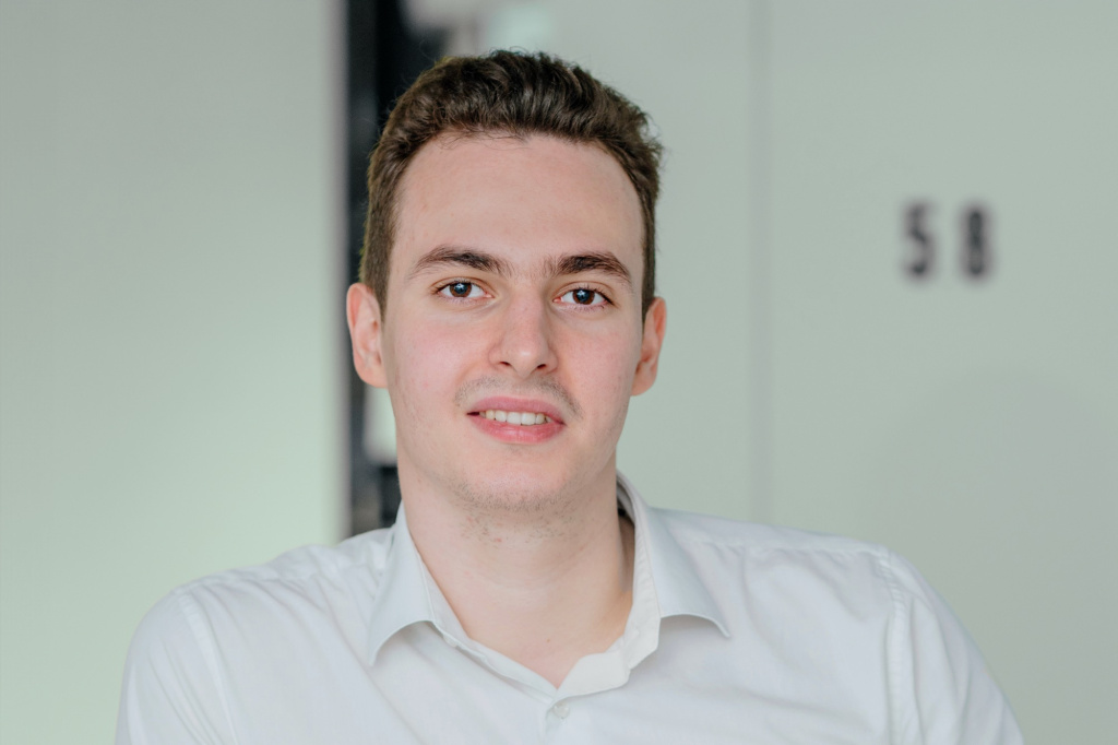 Патеженко Станислав 2000.jpg