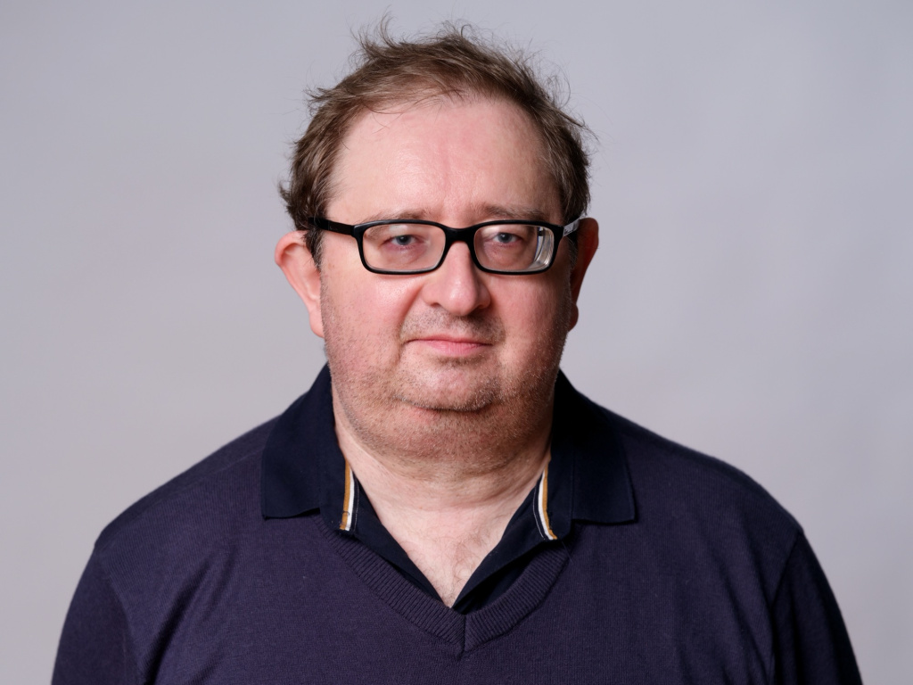 манвелов DSCF7841 2000.jpg