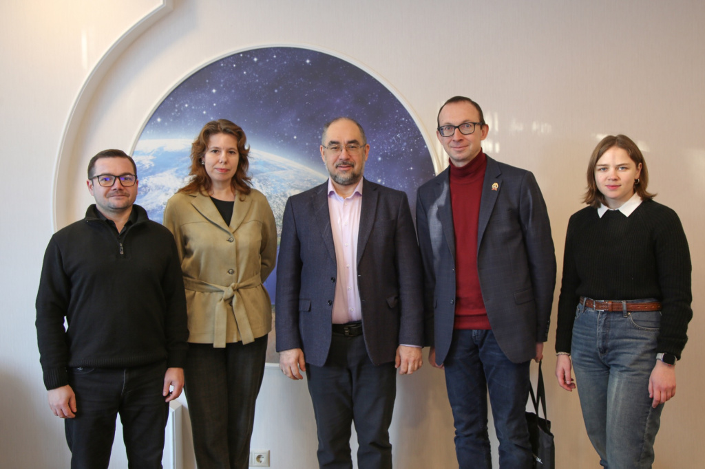 встреча Университет Дубна 2000.jpg