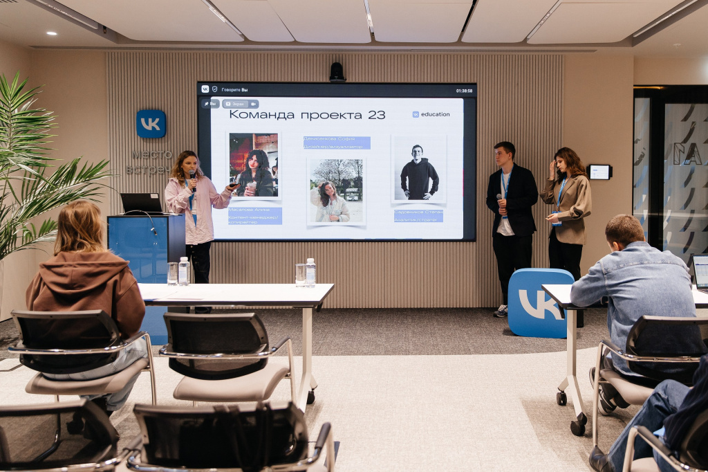 06 DN-48_resized.jpg