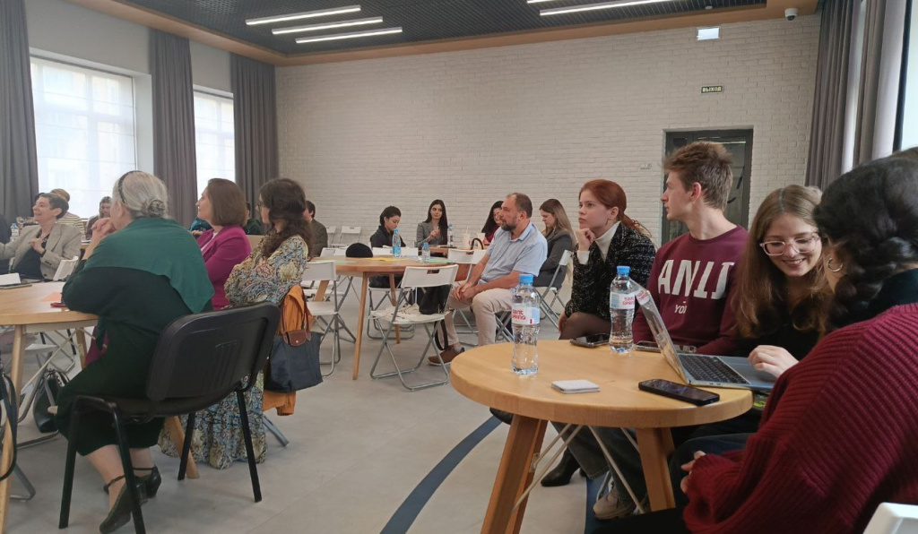 конф. лингв. IMG_8AA587CC637D-1.jpeg